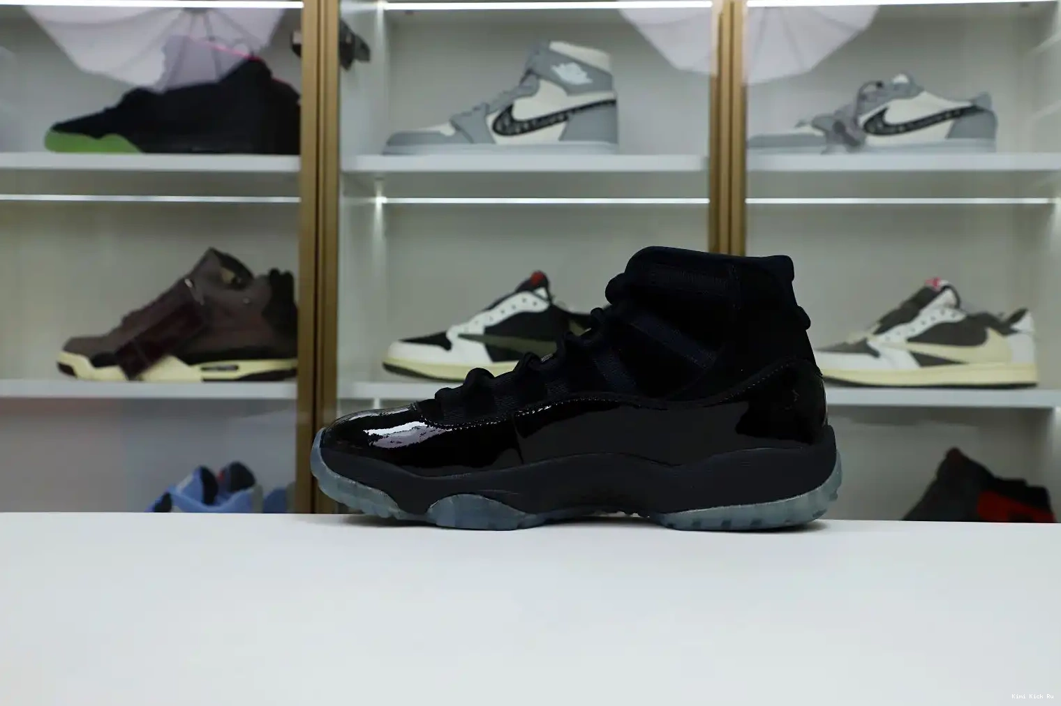 'CAP GOWN' AND RETRO JORDAN 11 AIR Kimikick 0707